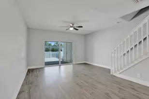 9913 NW 57th Manor, Coral Springs, FL 33076 - Photo 11