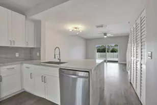 9913 NW 57th Manor, Coral Springs, FL 33076 - Photo 3