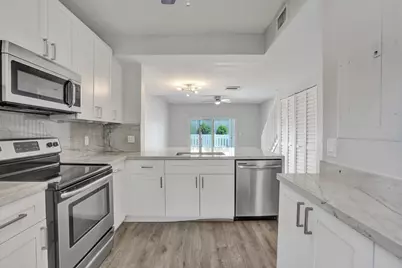 9913 NW 57th Manor #., Coral Springs, FL 33076 - Photo 9