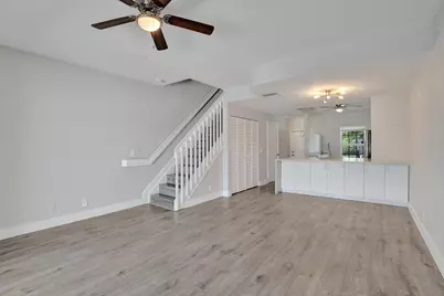 9913 NW 57th Manor #., Coral Springs, FL 33076 - Photo 13
