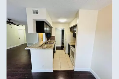 5686 Rock Island Road #115, Tamarac, FL 33319 - Photo 7