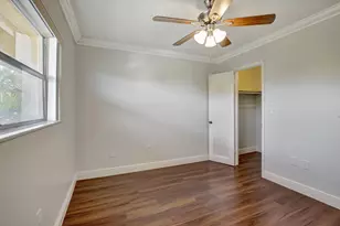 8225 Sunrise Lakes Blvd, Sunrise, FL 33322 - Photo 29