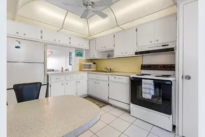 750 N Ocean Boulevard #1202, Pompano Beach, FL 33062 - Photo 17