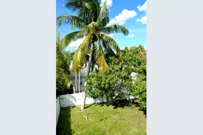 3003 Caffia Way, West Palm Beach, FL 33409 - Photo 25