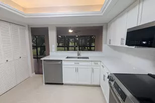 9460 Meadowood Dr, Fort Pierce, FL 34951 - Photo 5