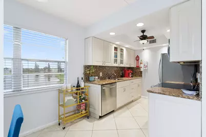 4060 Cornwall C, Boca Raton, FL 33434 - Photo 9