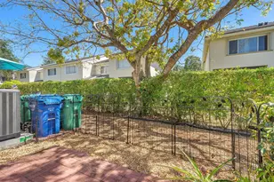 9850 NW 57th Manor, Coral Springs, FL 33076 - Photo 17
