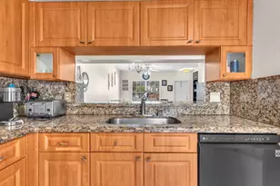 9850 NW 57th Manor, Coral Springs, FL 33076 - Photo 13