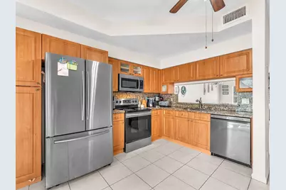 9850 NW 57th Manor, Coral Springs, FL 33076 - Photo 11