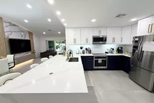 4929 W Lakes Dr, Deerfield Beach, FL 33442 - Photo 3