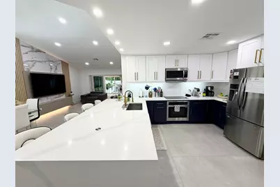 4929 W Lakes Drive, Deerfield Beach, FL 33442 - Photo 3
