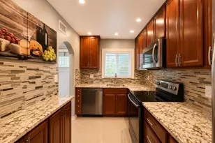 2951 E Sunrise Lakes, Sunrise, FL 33322 - Photo 19