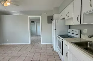 3041 NE 20th Terrace, Fort Lauderdale, FL 33306 - Photo 1