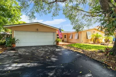 1601 NE 48th Court, Oakland Park, FL 33334 - Photo 3