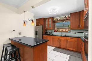 1601 NE 48th Ct, Oakland Park, FL 33334 - Photo 9