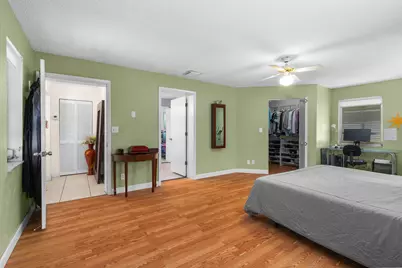 1601 NE 48th Court, Oakland Park, FL 33334 - Photo 17