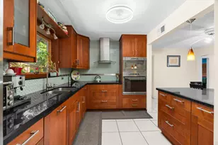 1601 NE 48th Ct, Oakland Park, FL 33334 - Photo 5