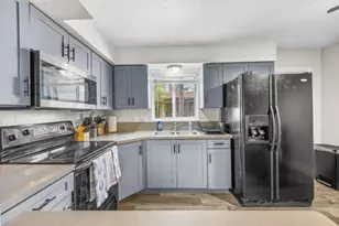 1208 NE 5th Ave, Fort Lauderdale, FL 33304 - Photo 1
