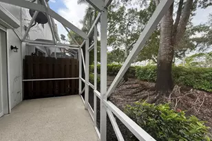 3660 San Simeon Cir, Weston, FL 33331 - Photo 11