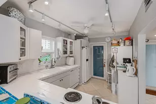 320 S Surf Rd, Hollywood, FL 33019 - Photo 15