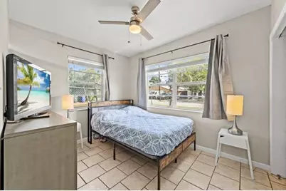 1127 NE 5th Avenue Unit #4, Fort Lauderdale, FL 33304 - Photo 17