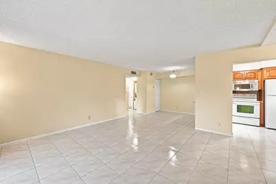 2753 S Oakland Forest Drive #102, Oakland Park, FL 33309 - Photo 7