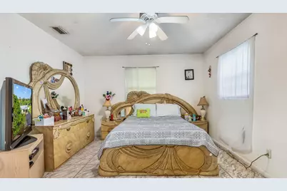 1048 Whitaker Road, Belle Glade, FL 33430 - Photo 11