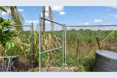 1048 Whitaker Road, Belle Glade, FL 33430 - Photo 43