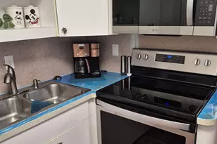 2260 NE 67th St, Fort Lauderdale, FL 33308 - Photo 11