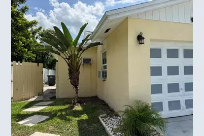 1800 Pinehurst Drive #1, West Palm Beach, FL 33407 - Photo 1
