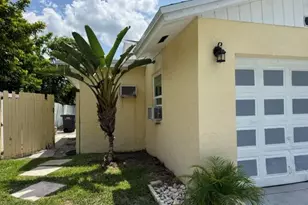 1800 Pinehurst Dr, West Palm Beach, FL 33407 - Photo 1