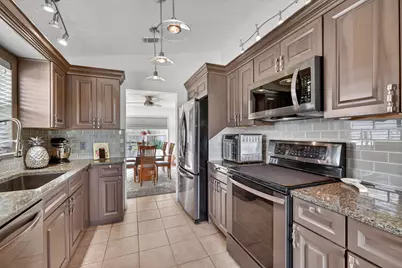 6713 Alemendra Street, Fort Pierce, FL 34951 - Photo 9