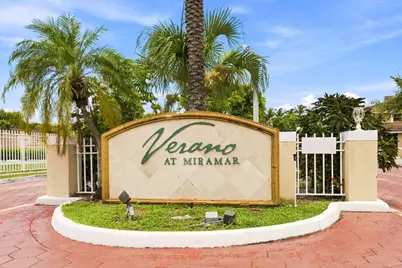 2232 SW 81st Avenue, Miramar, FL 33025 - Photo 19