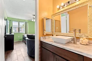 2232 SW 81st Ave, Miramar, FL 33025 - Photo 15