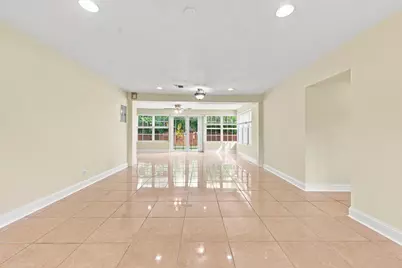 1100 7th Street, Lake Park, FL 33403 - Photo 15