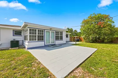 1100 7th Street, Lake Park, FL 33403 - Photo 41