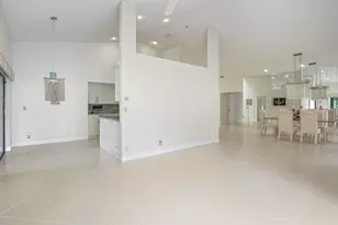 7003 Golf Pointe Cir, Tamarac, FL 33321 - Photo 7