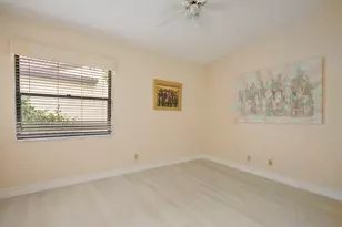 7003 Golf Pointe Cir, Tamarac, FL 33321 - Photo 29
