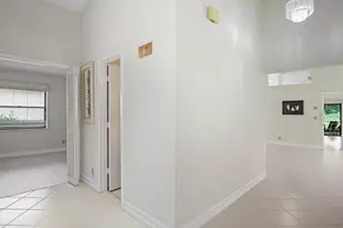 7003 Golf Pointe Cir, Tamarac, FL 33321 - Photo 3