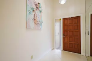 7003 Golf Pointe Cir, Tamarac, FL 33321 - Photo 5