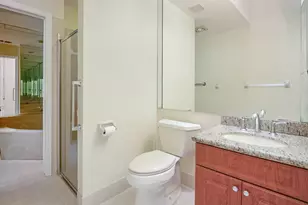 7003 Golf Pointe Cir, Tamarac, FL 33321 - Photo 25