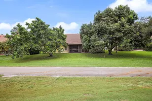 7003 Golf Pointe Cir, Tamarac, FL 33321 - Photo 41