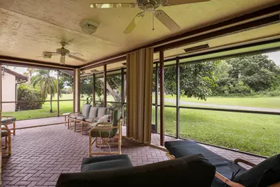 7003 Golf Pointe Circle, Tamarac, FL 33321 - Photo 35