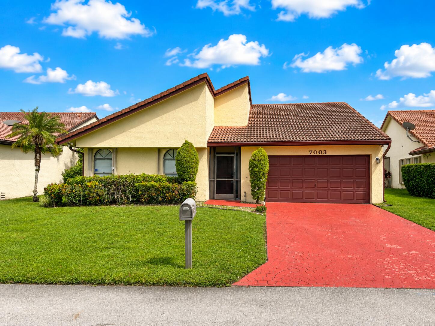 7003 Golf Pointe Cir - 7003 Golf Pointe Cir, Tamarac, FL 33321 Luxury Property | Jose Angel Pina