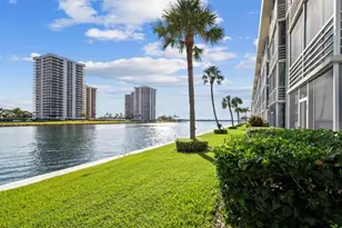 20 Yacht Club Dr, North Palm Beach, FL 33408 - Photo 5