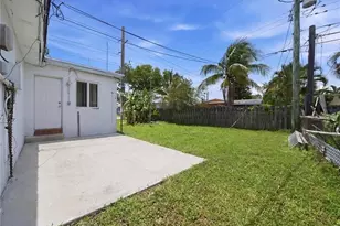 2300 N 57th Terrace, Hollywood, FL 33021 - Photo 11