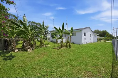 2300 N 57th Terrace, Hollywood, FL 33021 - Photo 23