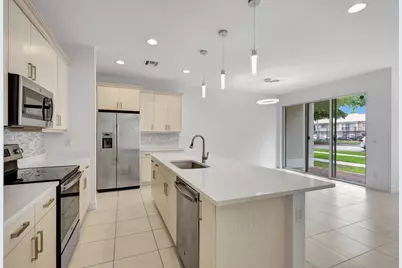 91 Palm Lane, Royal Palm Beach, FL 33411 - Photo 11