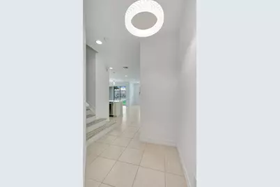 91 Palm Lane, Royal Palm Beach, FL 33411 - Photo 5