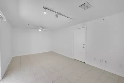 453 NE 1st Street, Pompano Beach, FL 33060 - Photo 7